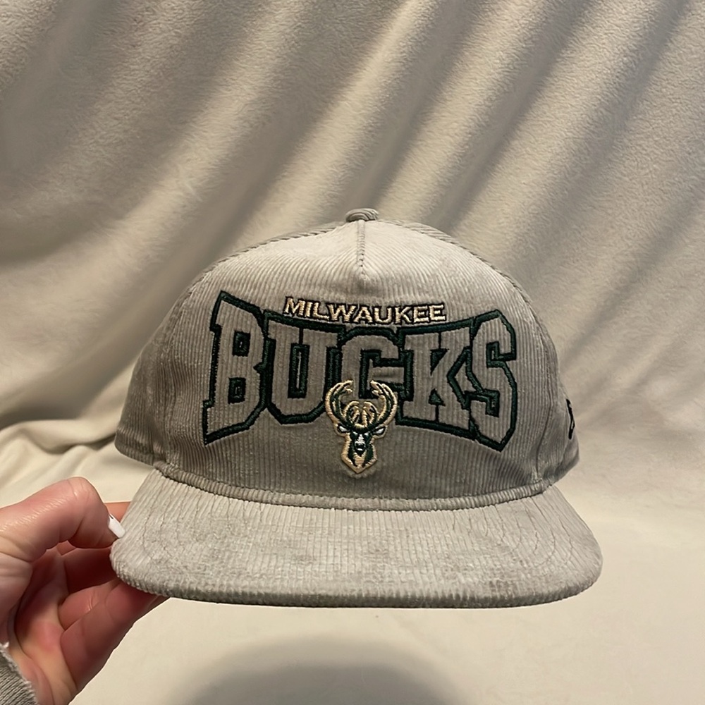 Milwaukee Bucks Gray Cap - Picture 3 of 8